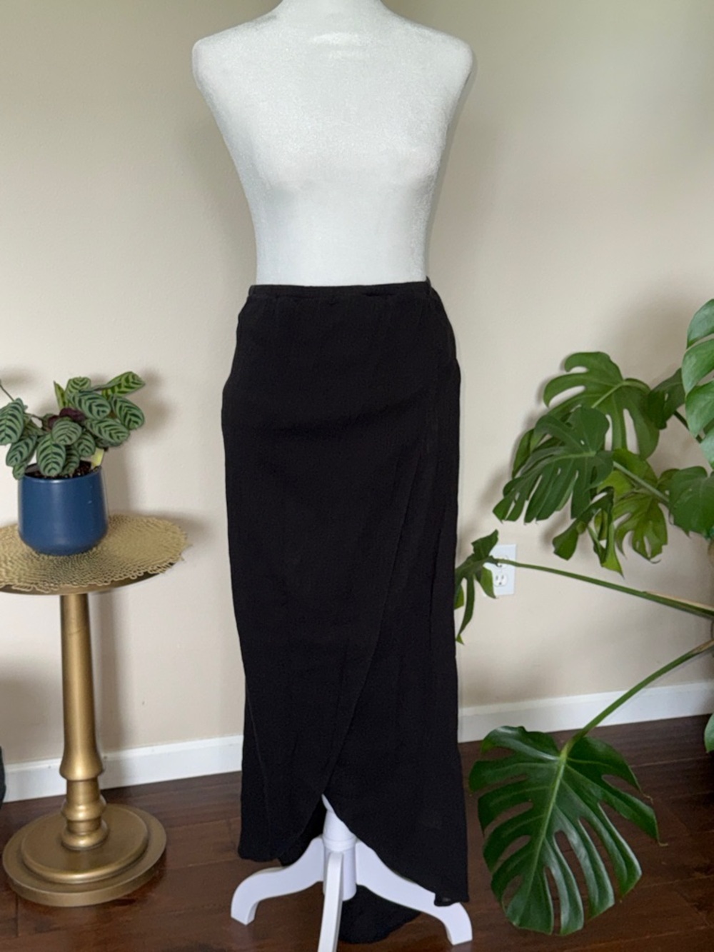 Old Navy Black Wrap Maxi Swim Cover, Large